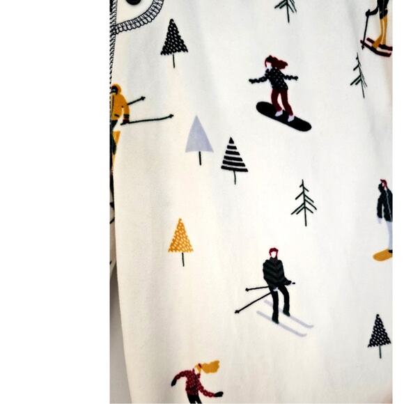 PJ Salvage Aprés Ski Print Pajama Set Long Sleeve Top & Bottoms Womens Sz S - Picture 6 of 10